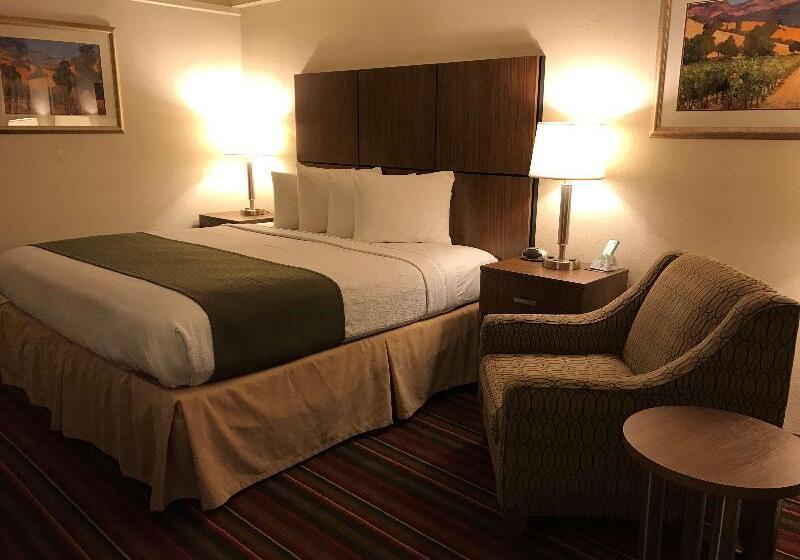 هتل Best Western El Rancho Palacio