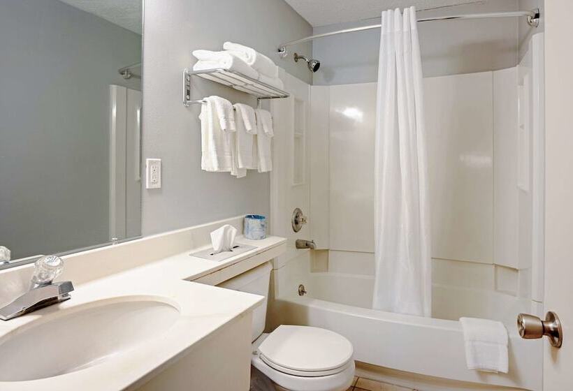 فندق Quality Inn Frontier At Us Hwy 30