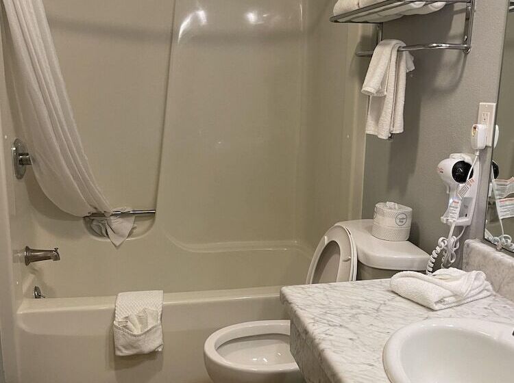 فندق Quality Inn Frontier At Us Hwy 30