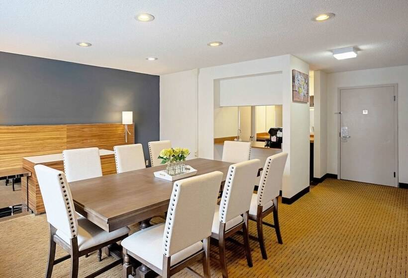 فندق Quality Inn Frontier At Us Hwy 30