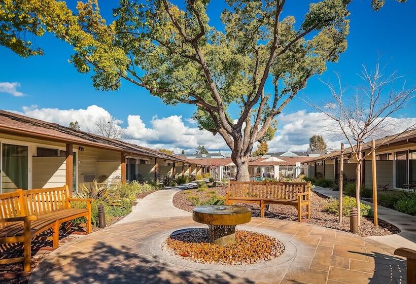 فندق Best Western Garden Inn