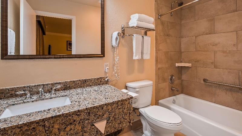 فندق Best Western Garden Villa Inn