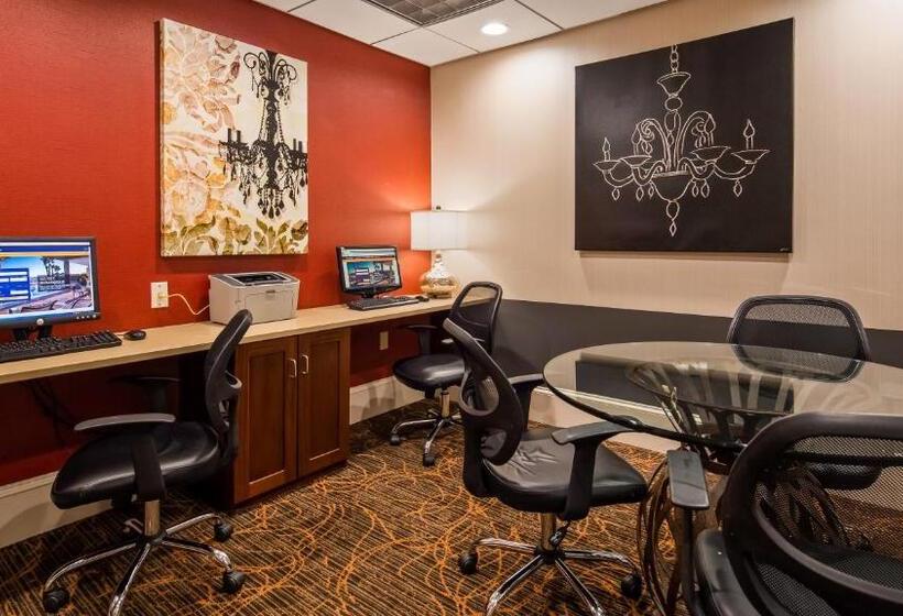 فندق Best Western Gateway Adirondack Inn