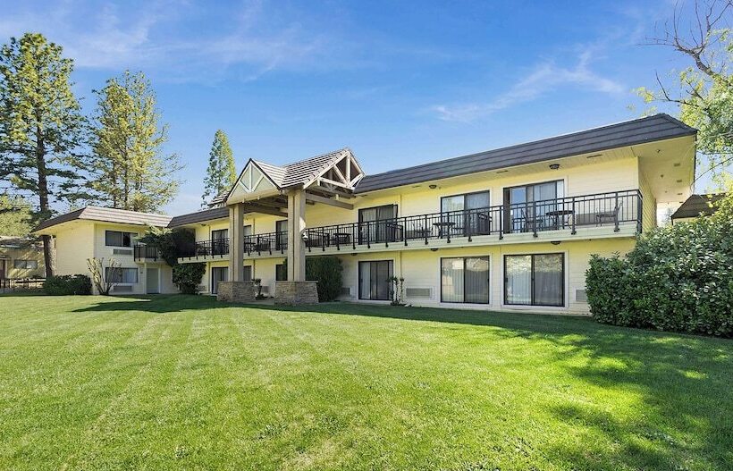 בית מלון כפרי Best Western Gold Country Inn