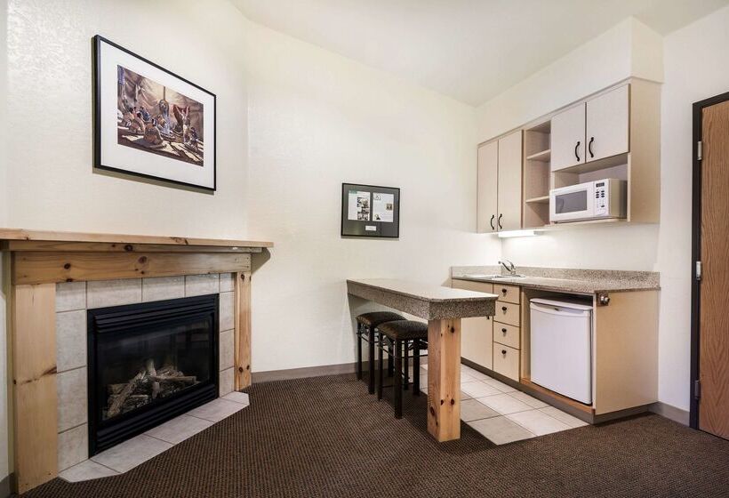 בית מלון כפרי Best Western Golden Spike Inn & Suites