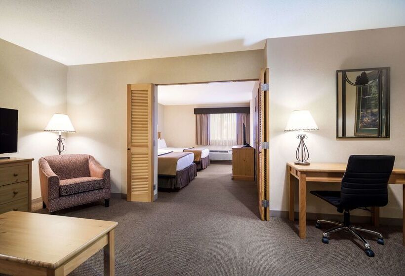 هتل Best Western Golden Spike Inn & Suites
