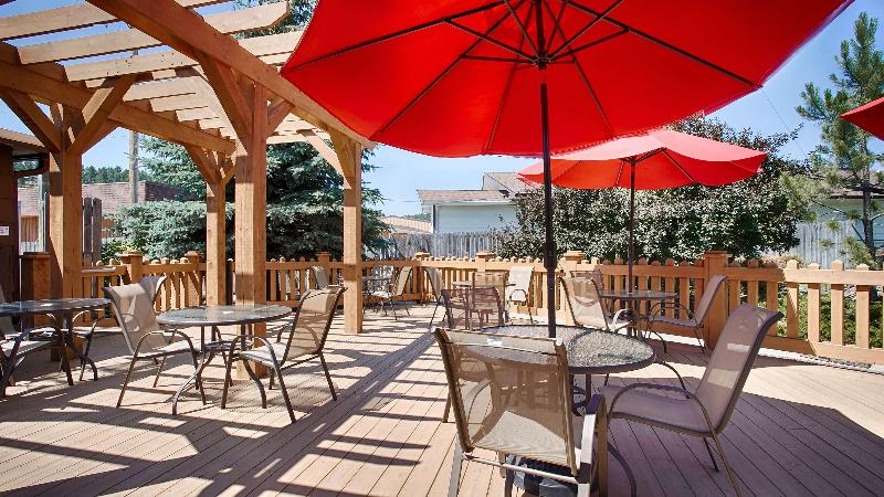 בית מלון כפרי Best Western Golden Spike Inn & Suites