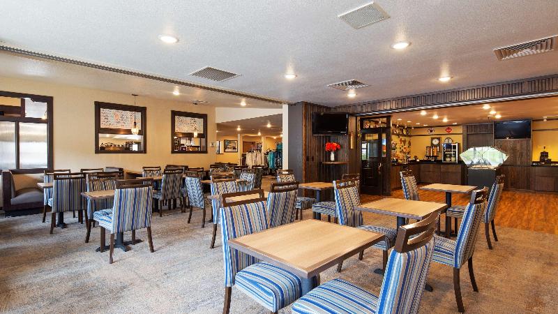 בית מלון כפרי Best Western Golden Spike Inn & Suites