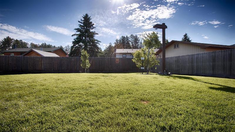 בית מלון כפרי Best Western Golden Spike Inn & Suites