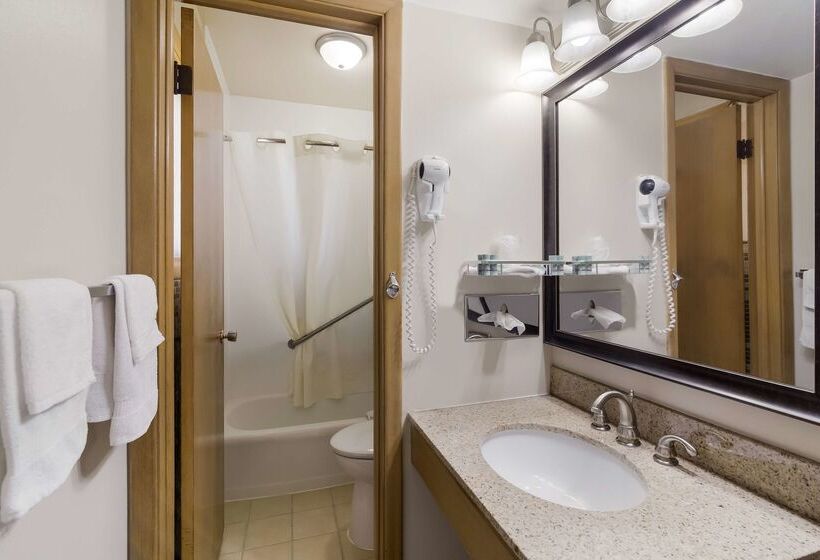 Отель Best Western Grahams