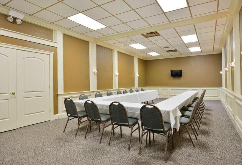 Отель Best Western Green Bay Inn And Conference Center