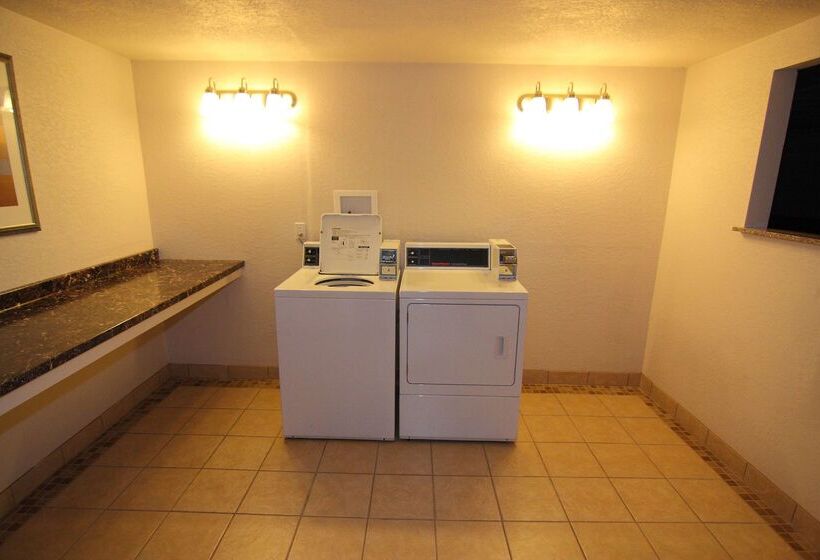 Отель Best Western Green Bay Inn And Conference Center