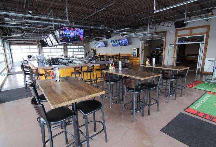 Отель Best Western Green Bay Inn And Conference Center