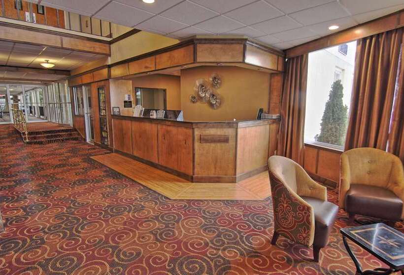 Отель Best Western Green Bay Inn And Conference Center