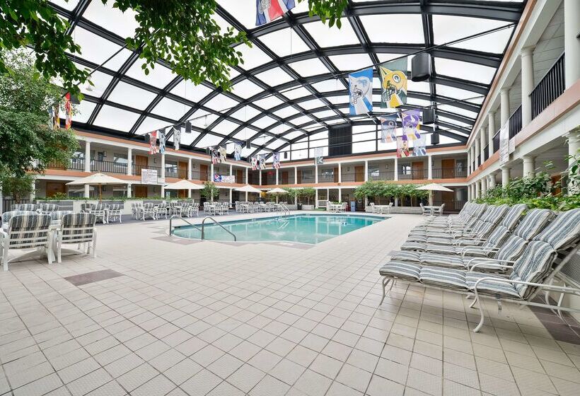 Отель Best Western Green Bay Inn And Conference Center