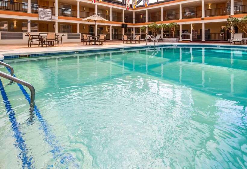 Отель Best Western Green Bay Inn And Conference Center