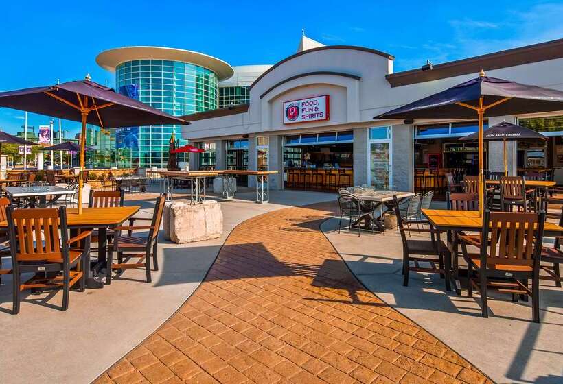 Отель Best Western Green Bay Inn And Conference Center