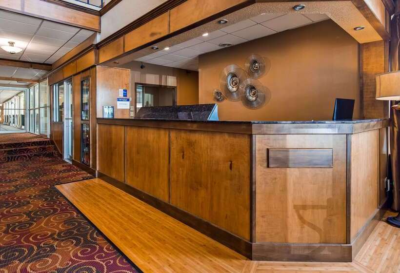 Отель Best Western Green Bay Inn And Conference Center