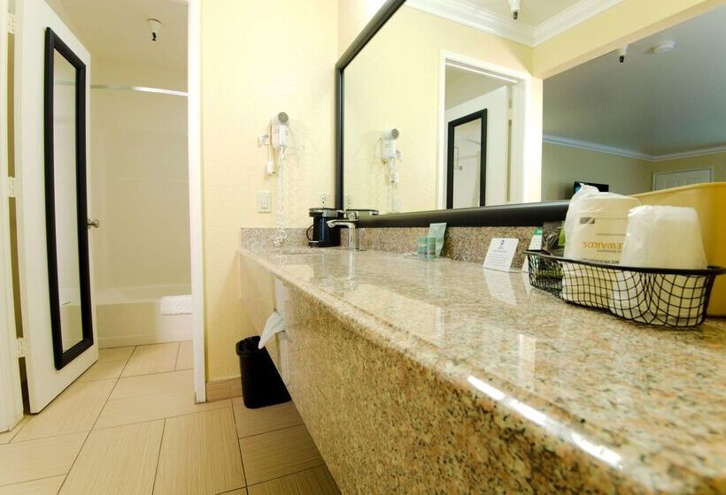 호텔 Best Western Hanford Inn