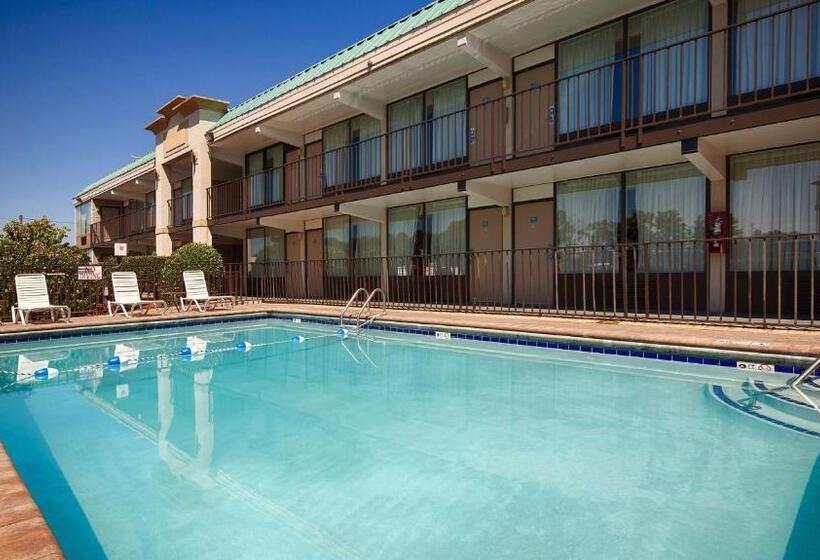 هتل Best Western Heritage Inn   Chattanooga