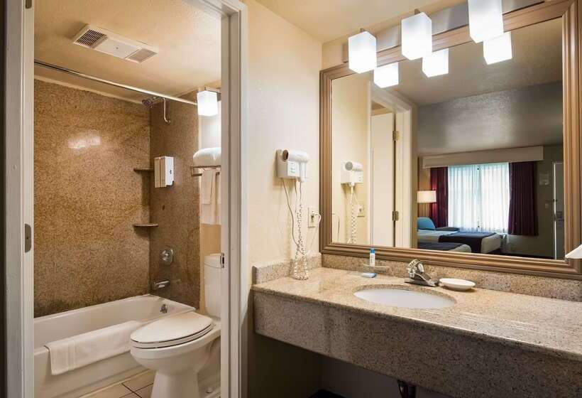 ホテル Best Western Heritage Inn