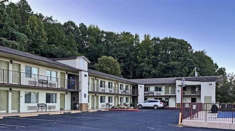 فندق Quality Inn Clinton North