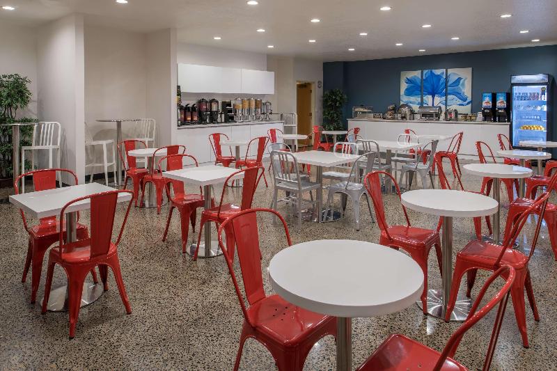 هتل Extended Stay America Premier Suites   Portland   North