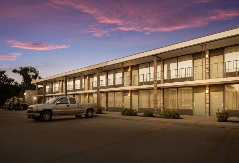 فندق Best Western Inn