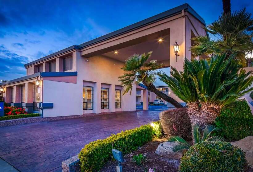 فندق Best Western Inn