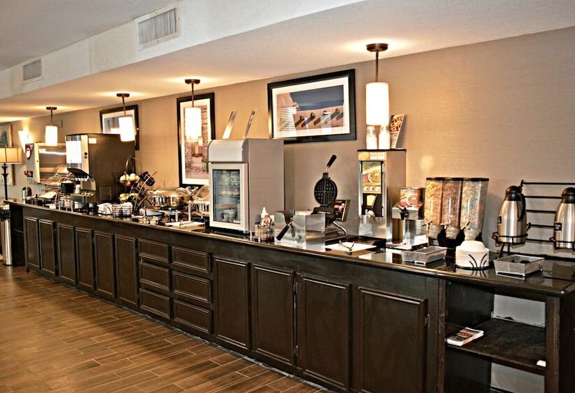 هتل Best Western Inn Of Del Rio