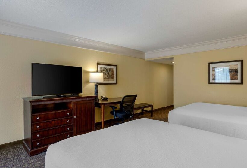 هتل Best Western Inn Of The Ozarks