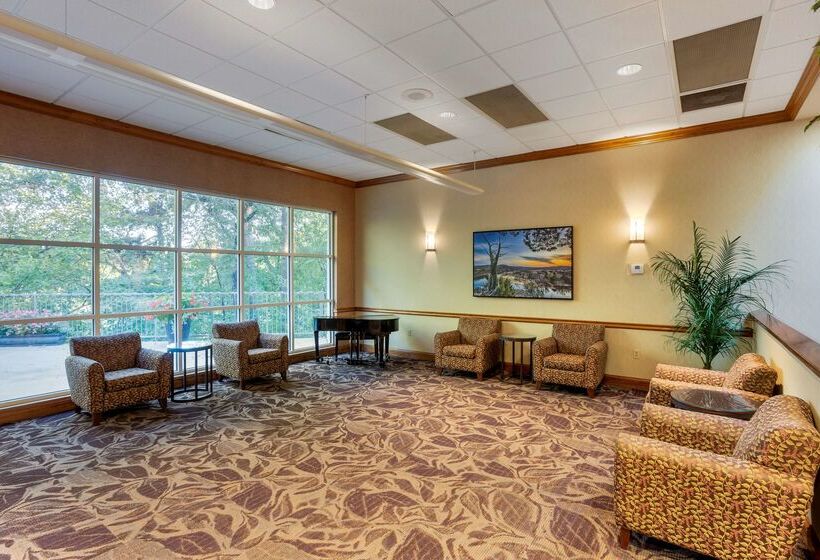 هتل Best Western Inn Of The Ozarks