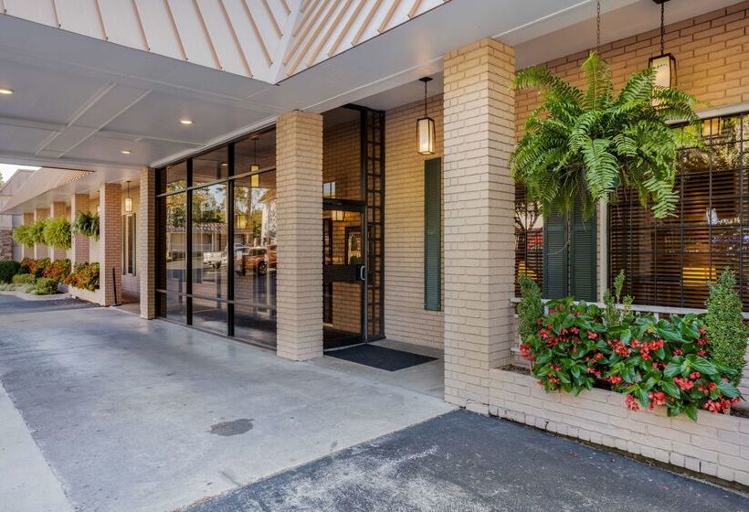 هتل Best Western Inn Of The Ozarks