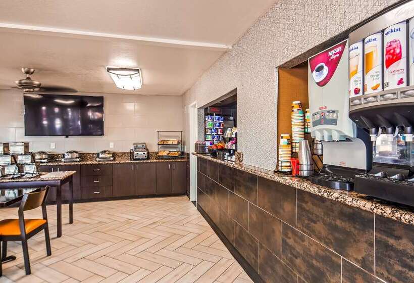 Best Western Innsuites Phoenix Hotel & Suites