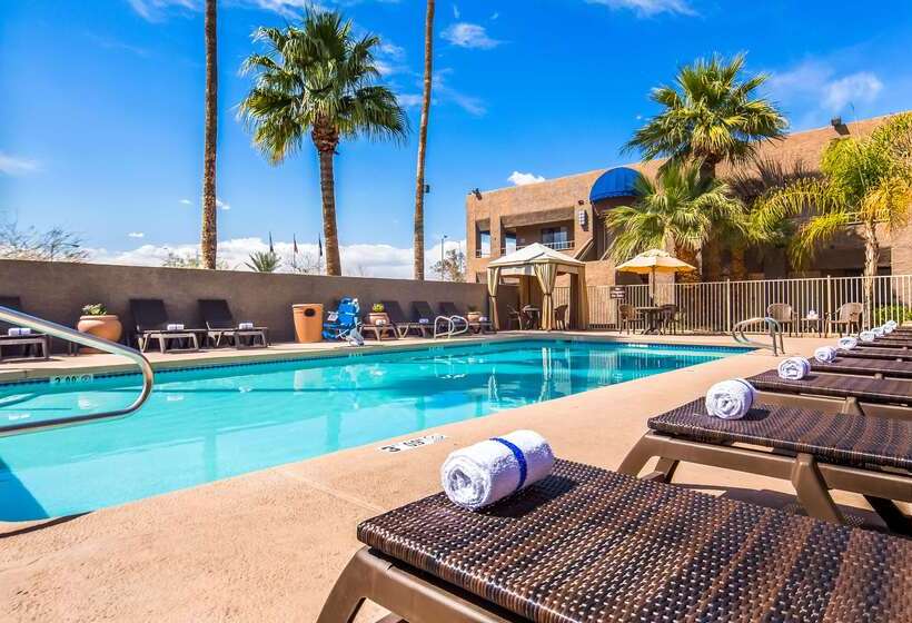 Best Western Innsuites Phoenix Hotel & Suites