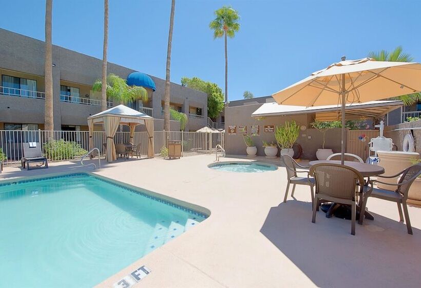 Best Western Innsuites Phoenix Hotel & Suites