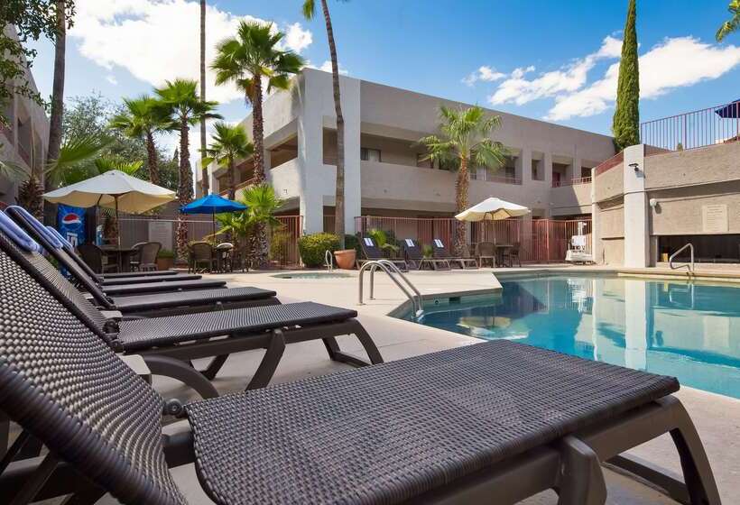 Best Western Innsuites Tucson Foothills Hotel & Suites