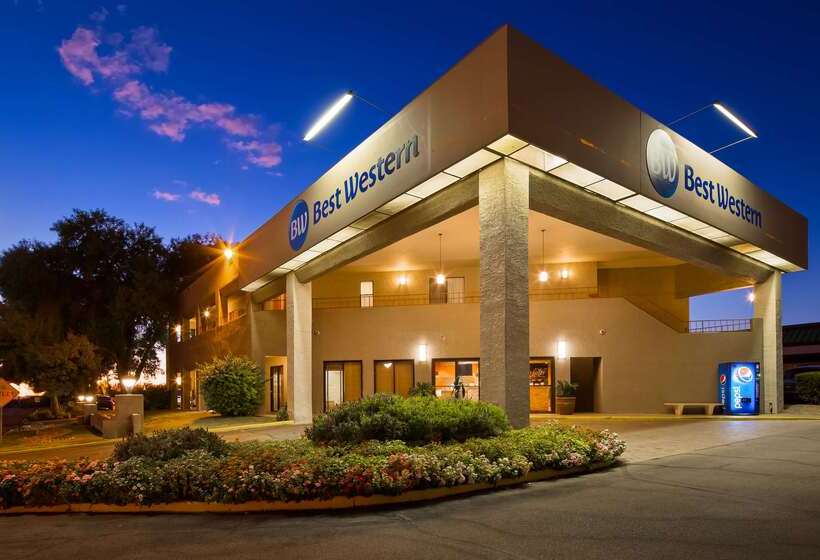 Best Western Innsuites Tucson Foothills Hotel & Suites