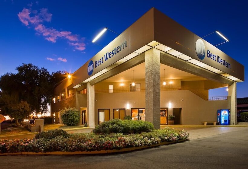 Best Western Innsuites Tucson Foothills Hotel & Suites