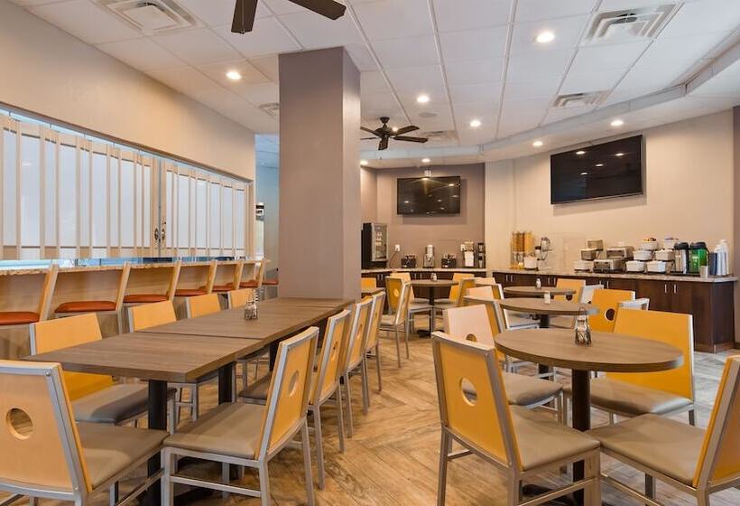 Best Western Innsuites Tucson Foothills Hotel & Suites