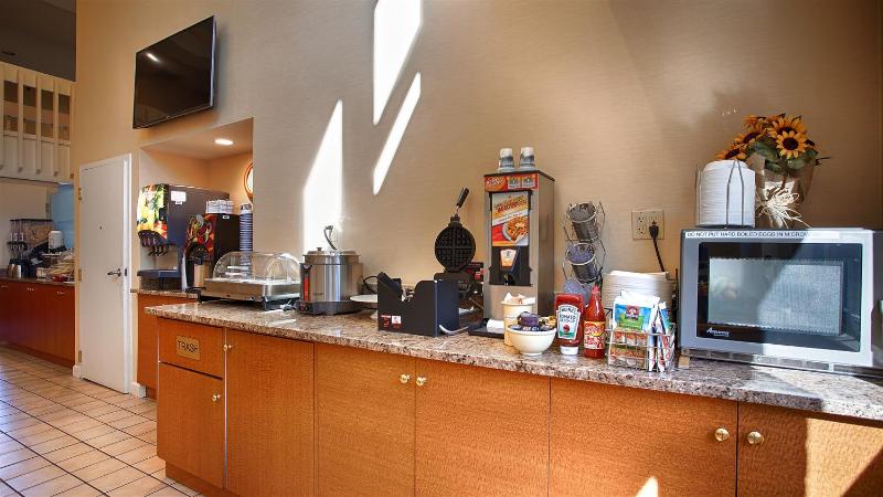 فندق Best Western La Plata Inn