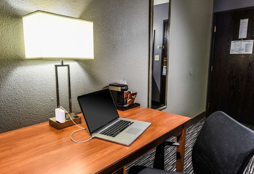 בית מלון כפרי Best Western Mccarran Inn