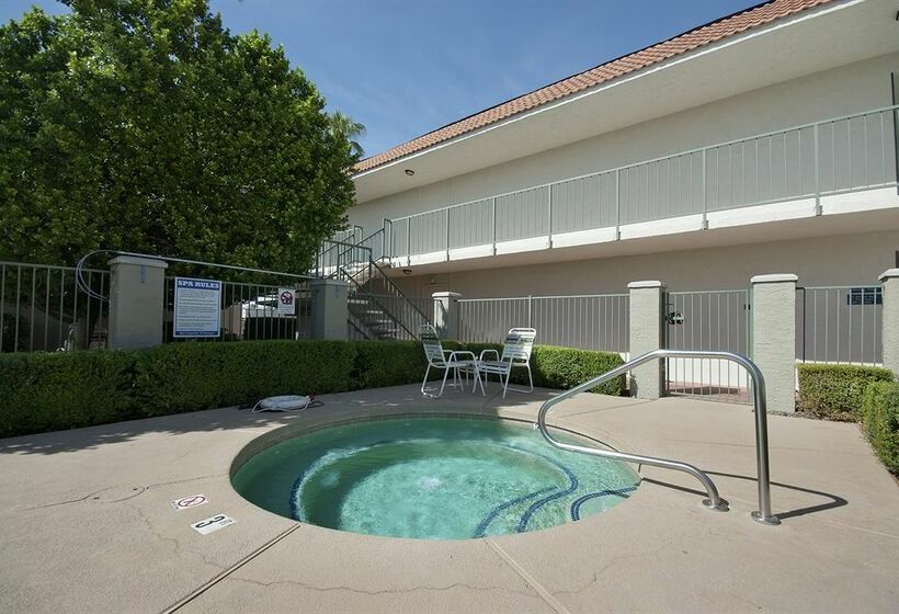 هتل Ramada By Wyndham Mesa Downtown