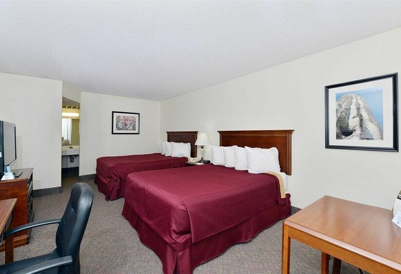 هتل Ramada By Wyndham Mesa Downtown
