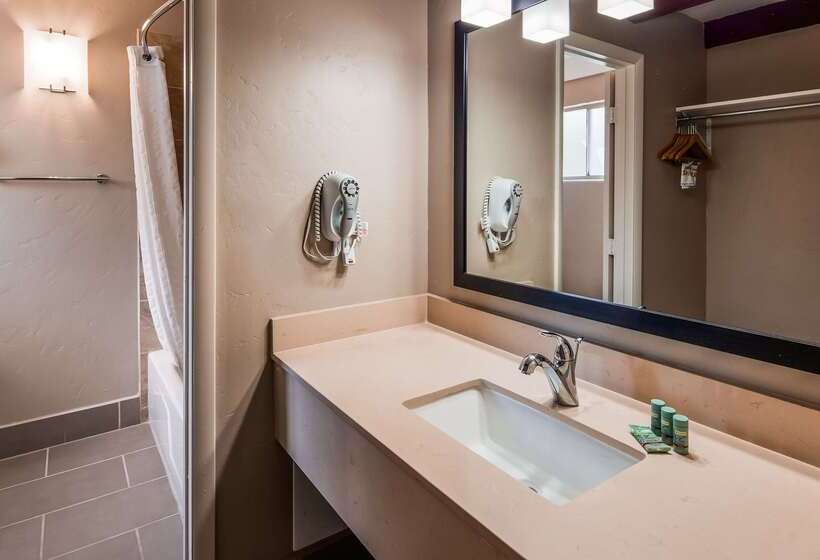 Отель Best Western Mission Inn