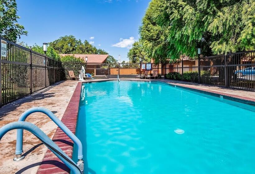 Отель Best Western Mission Inn