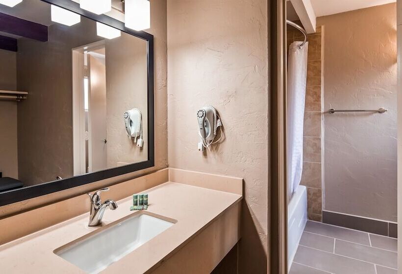 Отель Best Western Mission Inn