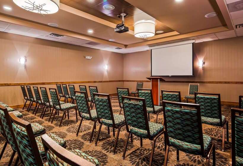 فندق Best Western Newport Inn