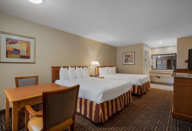 Отель Best Western Norwalk Inn