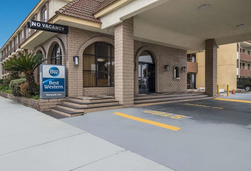Отель Best Western Norwalk Inn